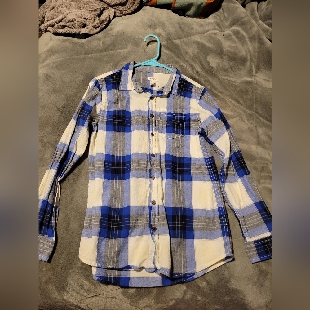 Long sleeve button up